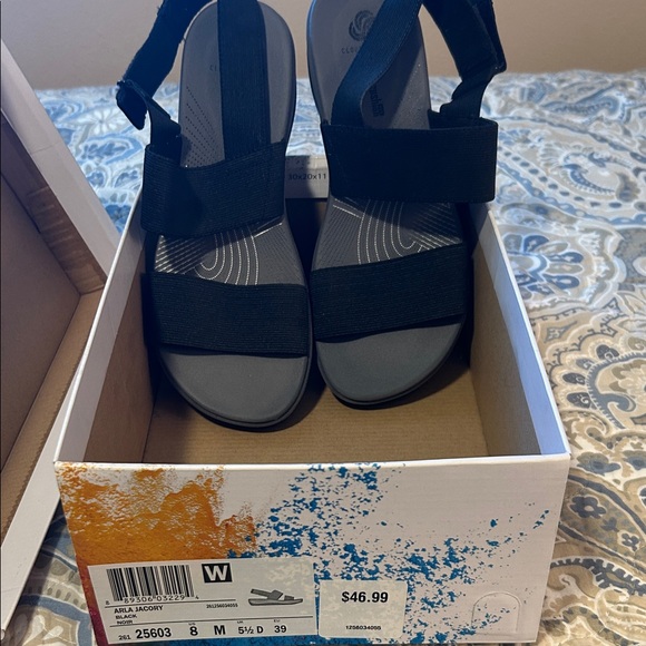 Clarks Black Elastic Strap Sandals - Picture 1 of 4